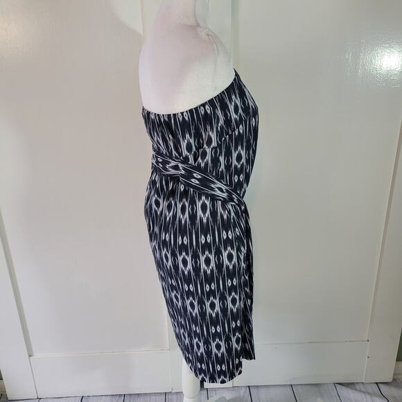 Athleta Size 8 Navy and White Ikat Strapless Anywhere Mini Dress Geometric - Picture 4 of 9
